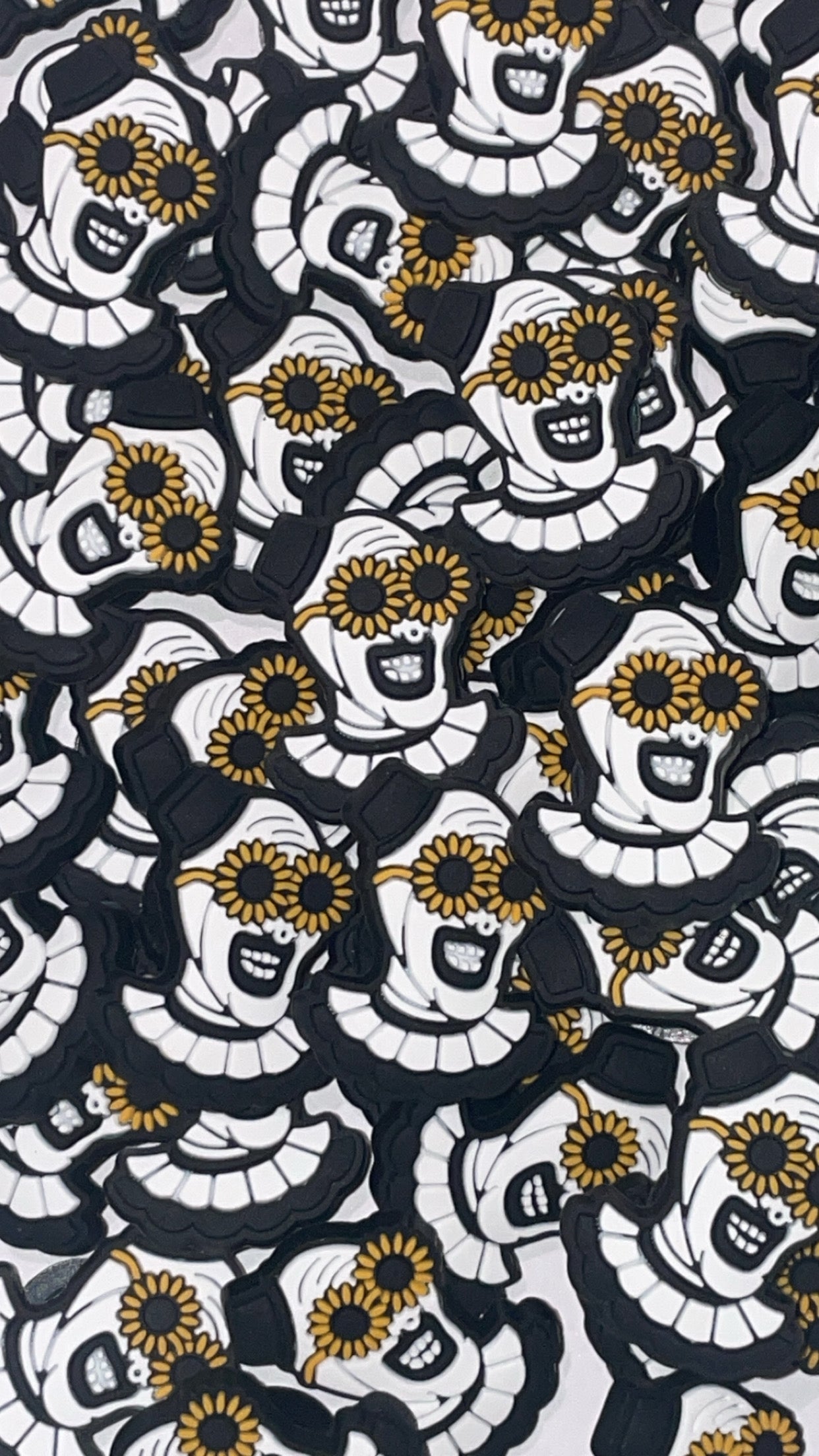 Creepy Clown Horror Croc Charms – Slasher Movie–Inspired Shoe Charms, Scary Halloween Accessories