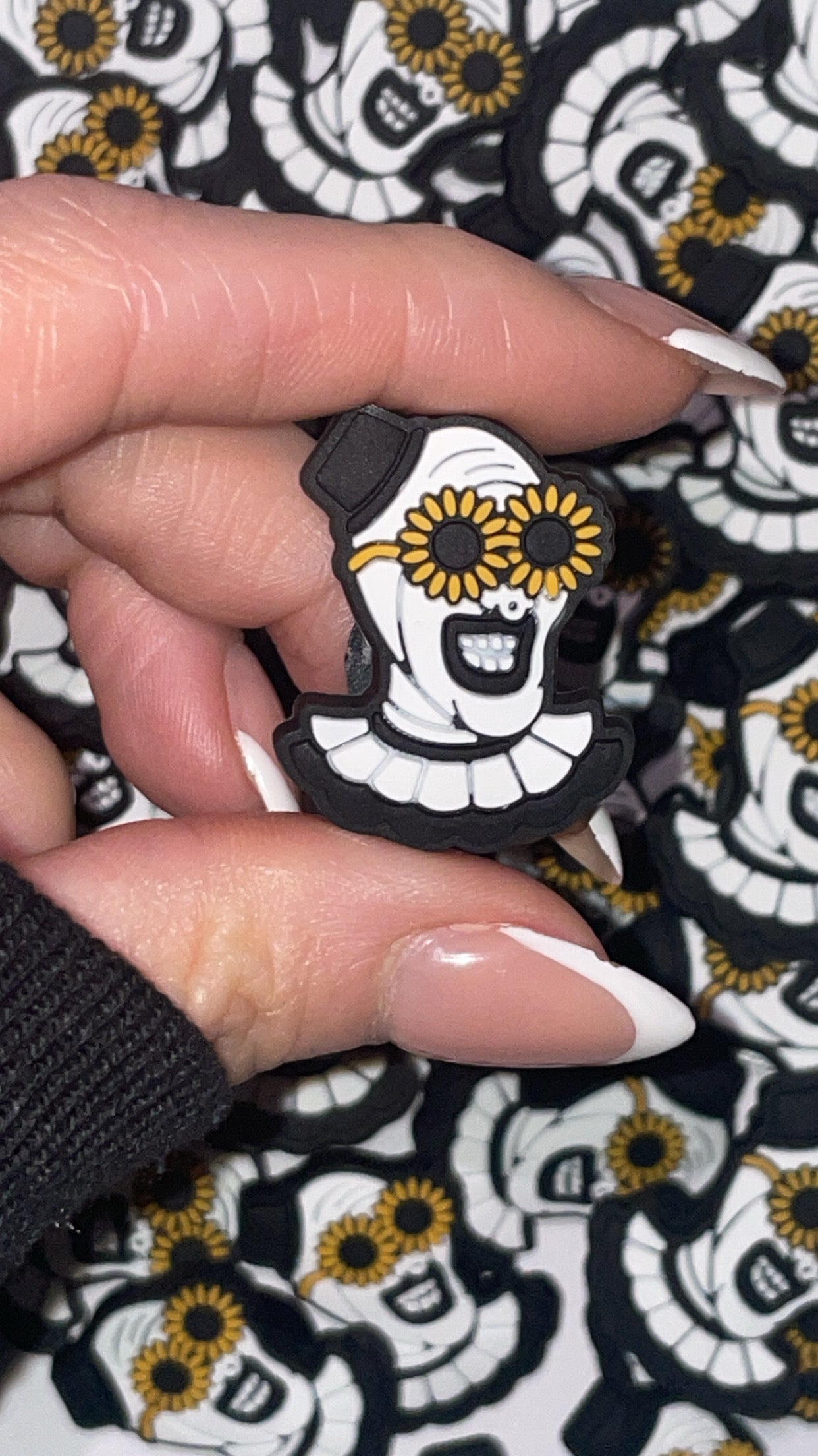 Creepy Clown Horror Croc Charms – Slasher Movie–Inspired Shoe Charms, Scary Halloween Accessories