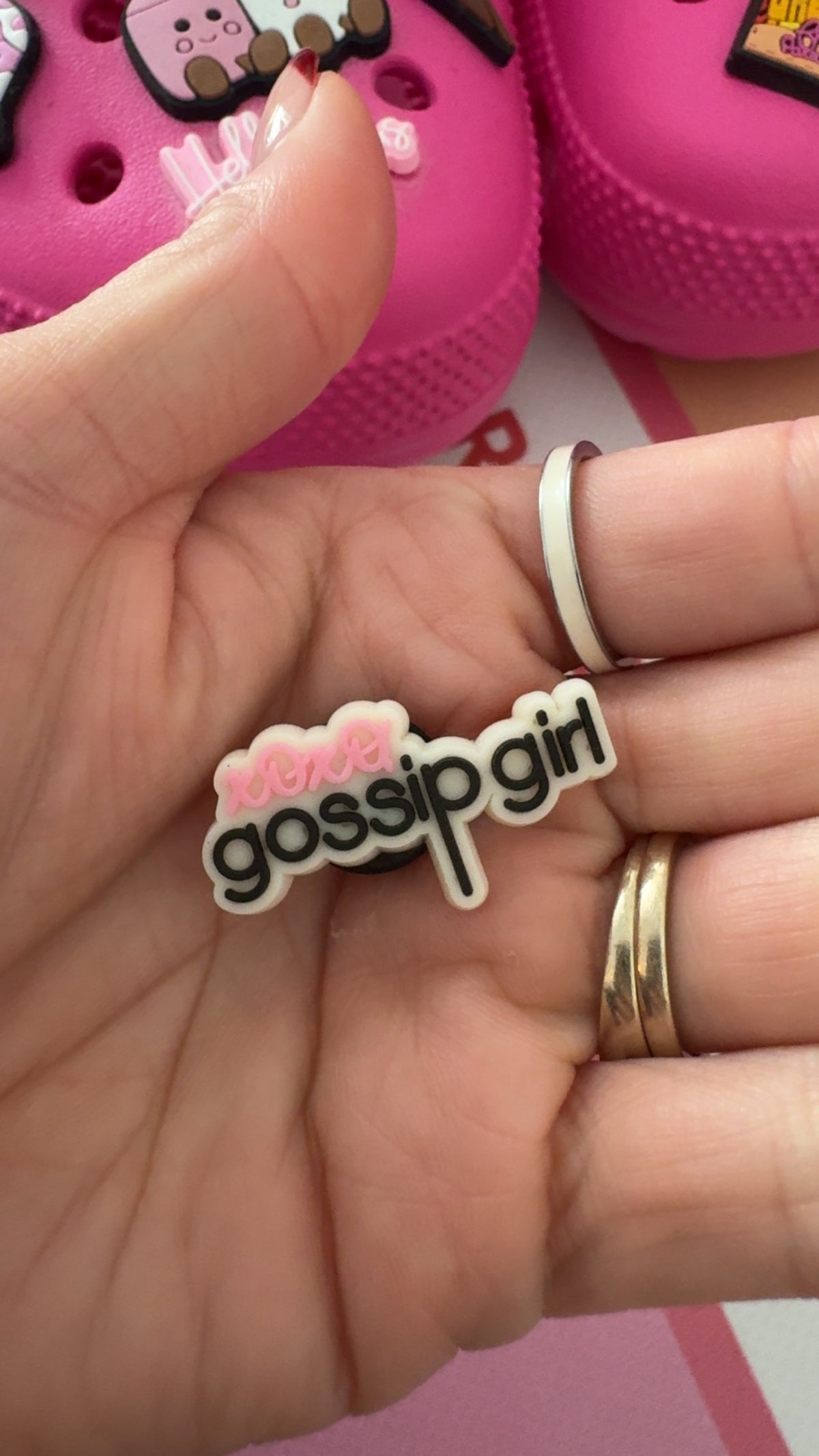 Pink and black XOXO Gossip Girl slogan shoe charm